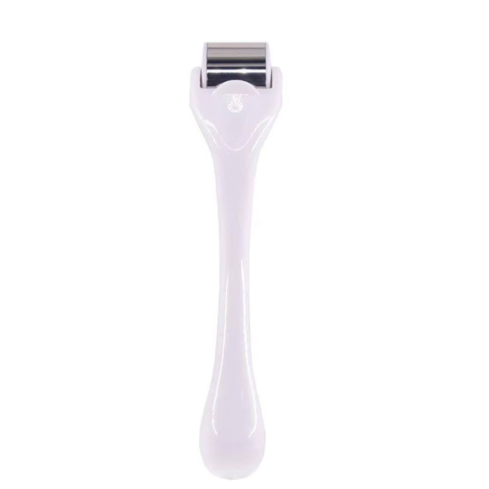 Derma Roller per l'attivazione del cuoio capelluto